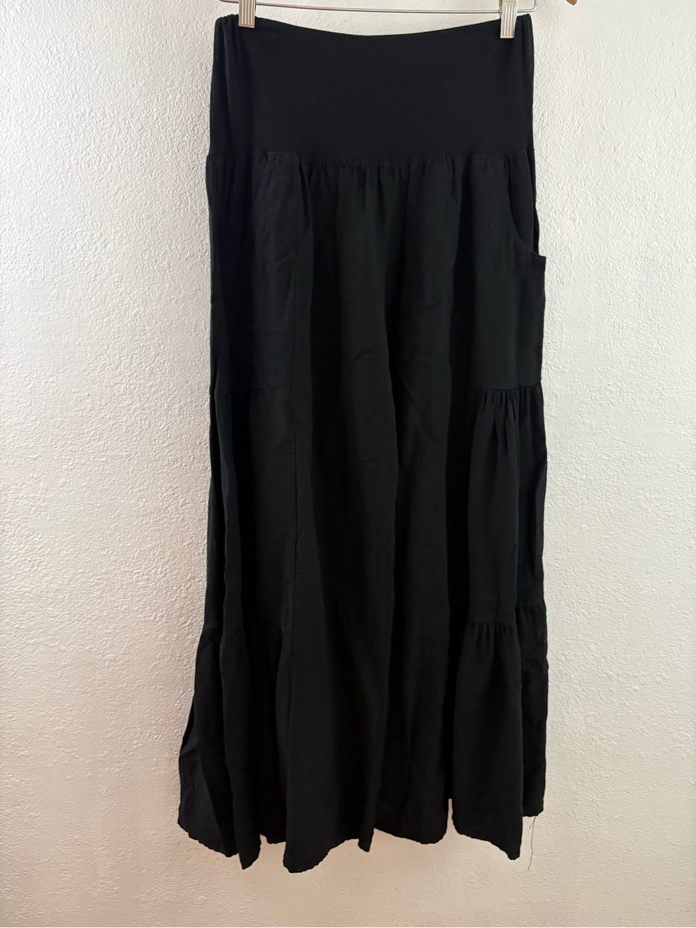 Saga Clothing Tiered Palazzo Pants in black size XL